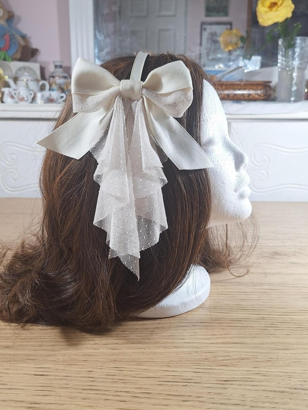 Innocent World Ivory Lace Bow Hairband | Classic Lolita 🎀